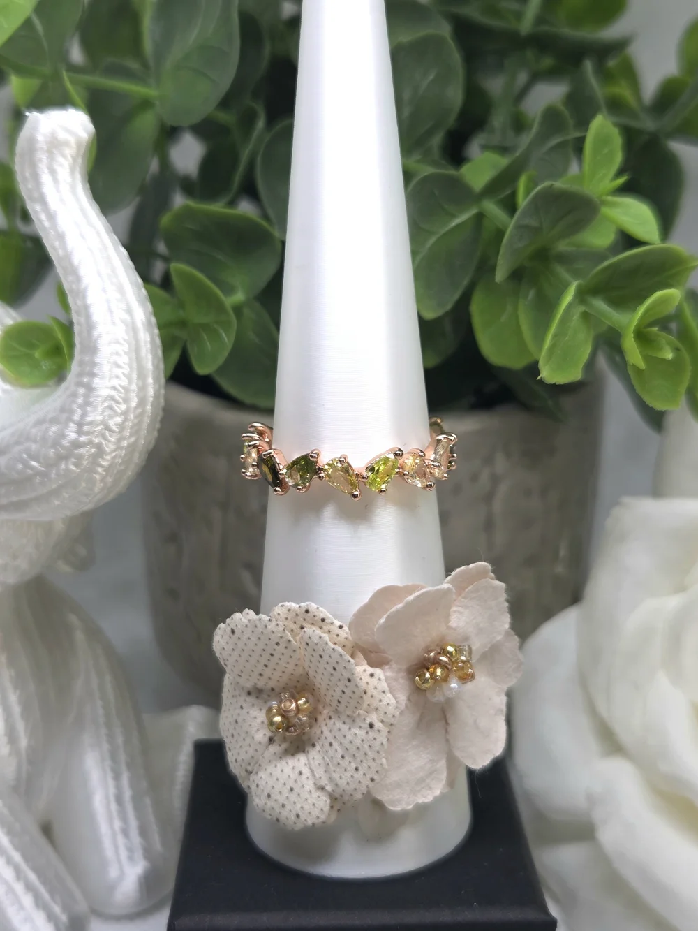 BP Shades Of Peridot - Wave Band Ring